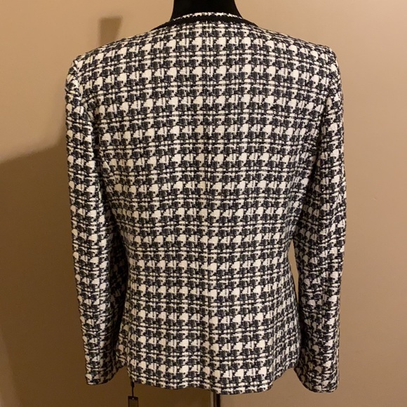 Jacket - Picture 6 of 8